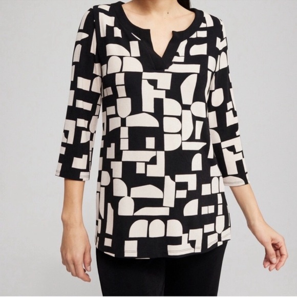 Chico’s Travelers Tunic Top Size 3 or XL Black Cream Block Print Split Neck - Picture 1 of 11